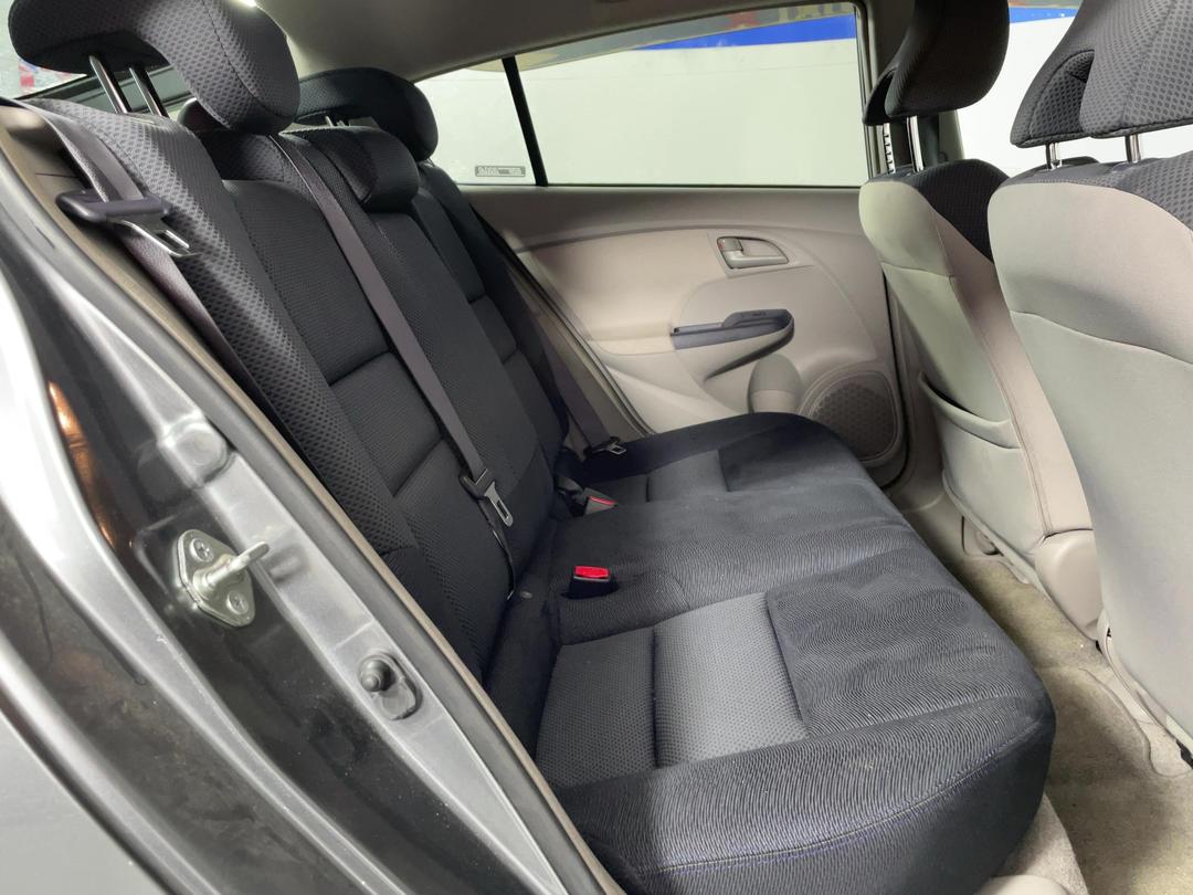 Photo '20' of Honda Insight