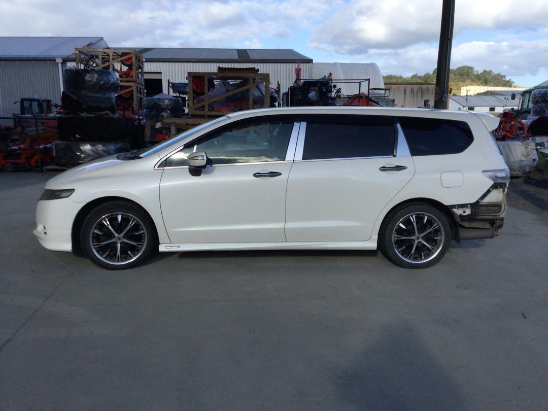 Photo '4' of Honda Odyssey