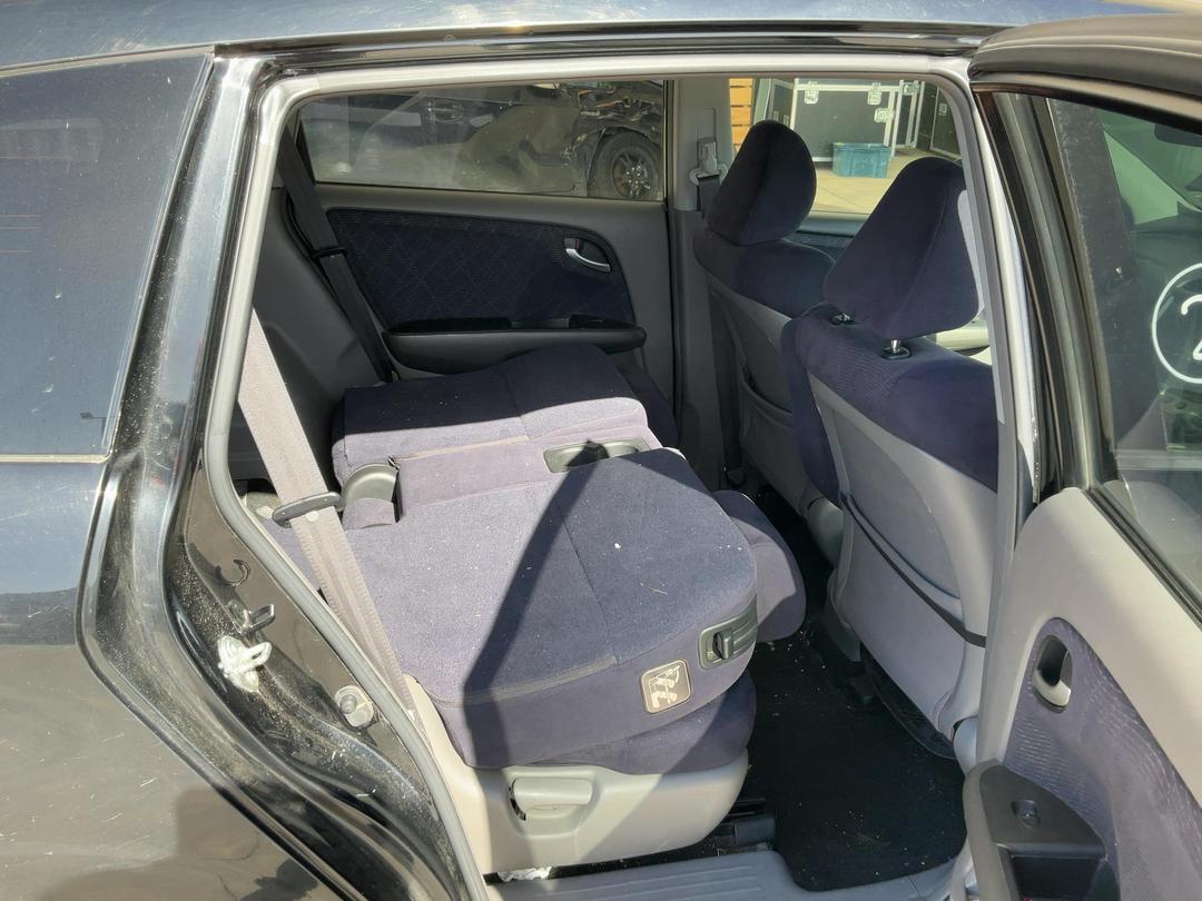 Photo '19' of Honda Stream