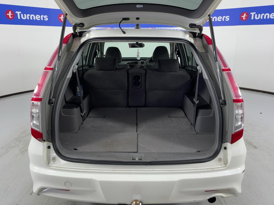 Photo '12' of Honda Stream Photo '12' of Honda Stream