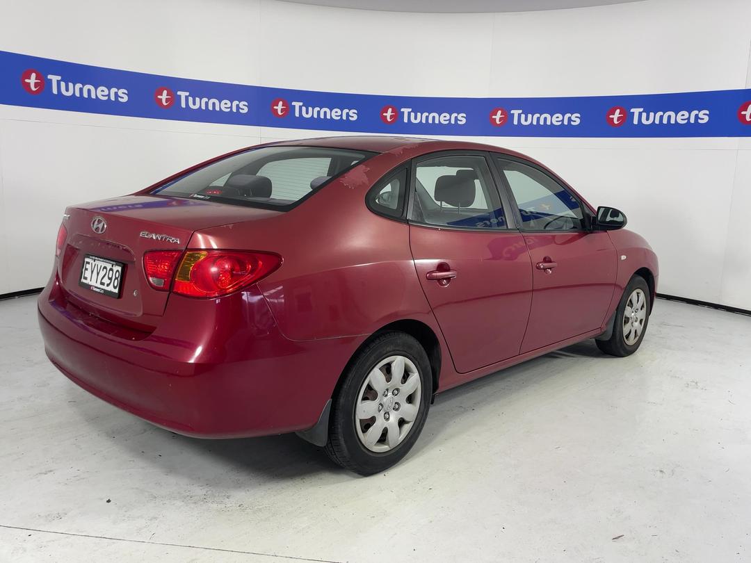 Photo '7' of Hyundai Elantra