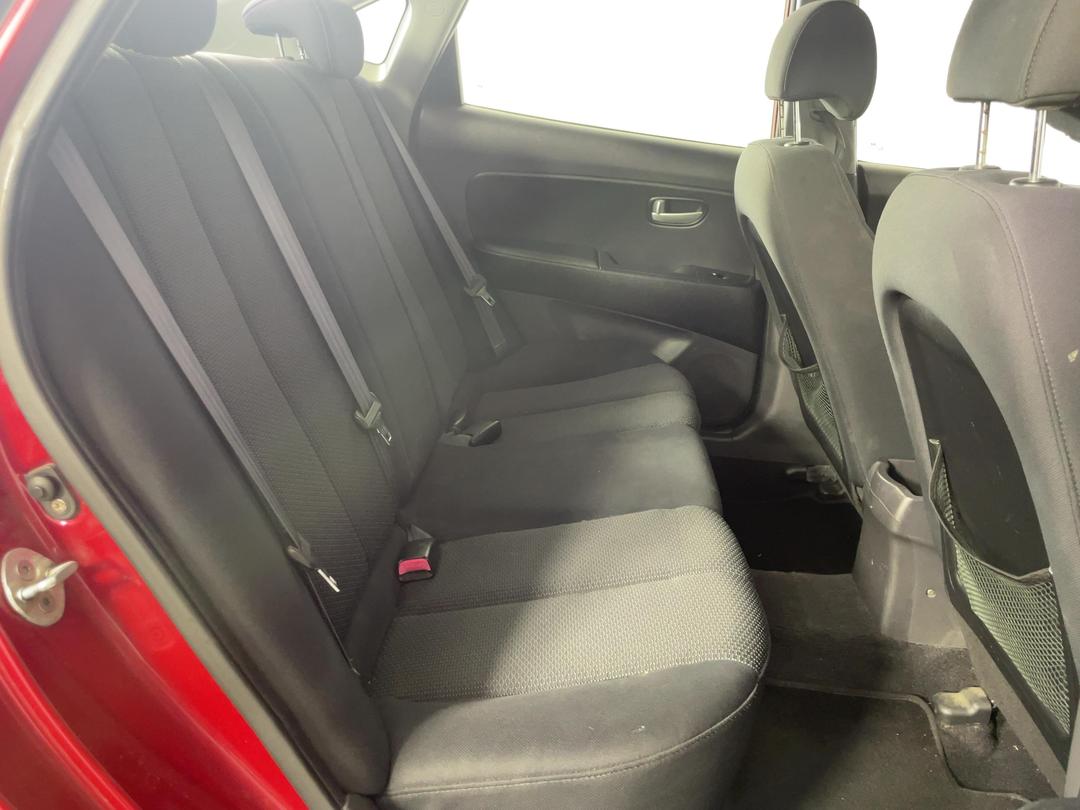 Photo '20' of Hyundai Elantra