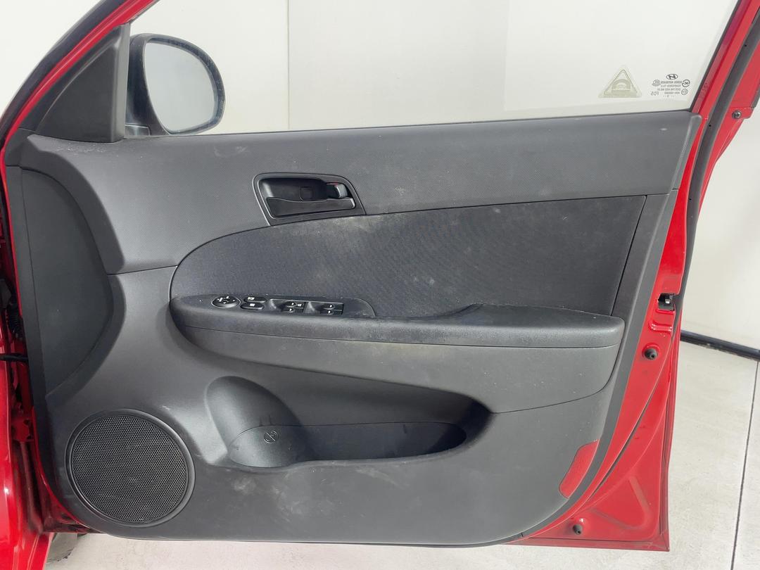 Photo '15' of Hyundai I30
