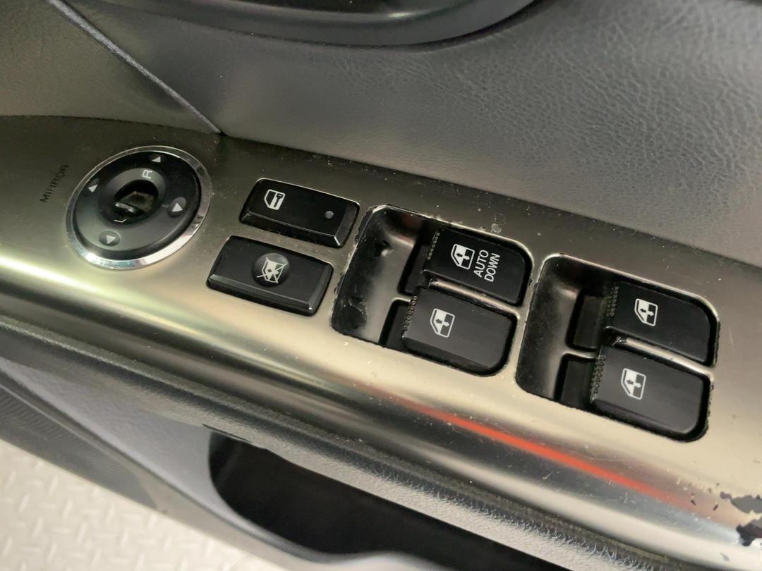 Photo '24' of Hyundai Santa FE