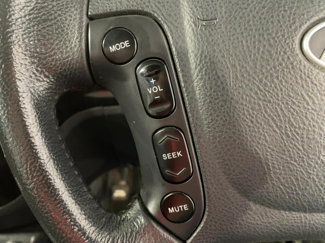 Photo '27' of Hyundai Santa FE