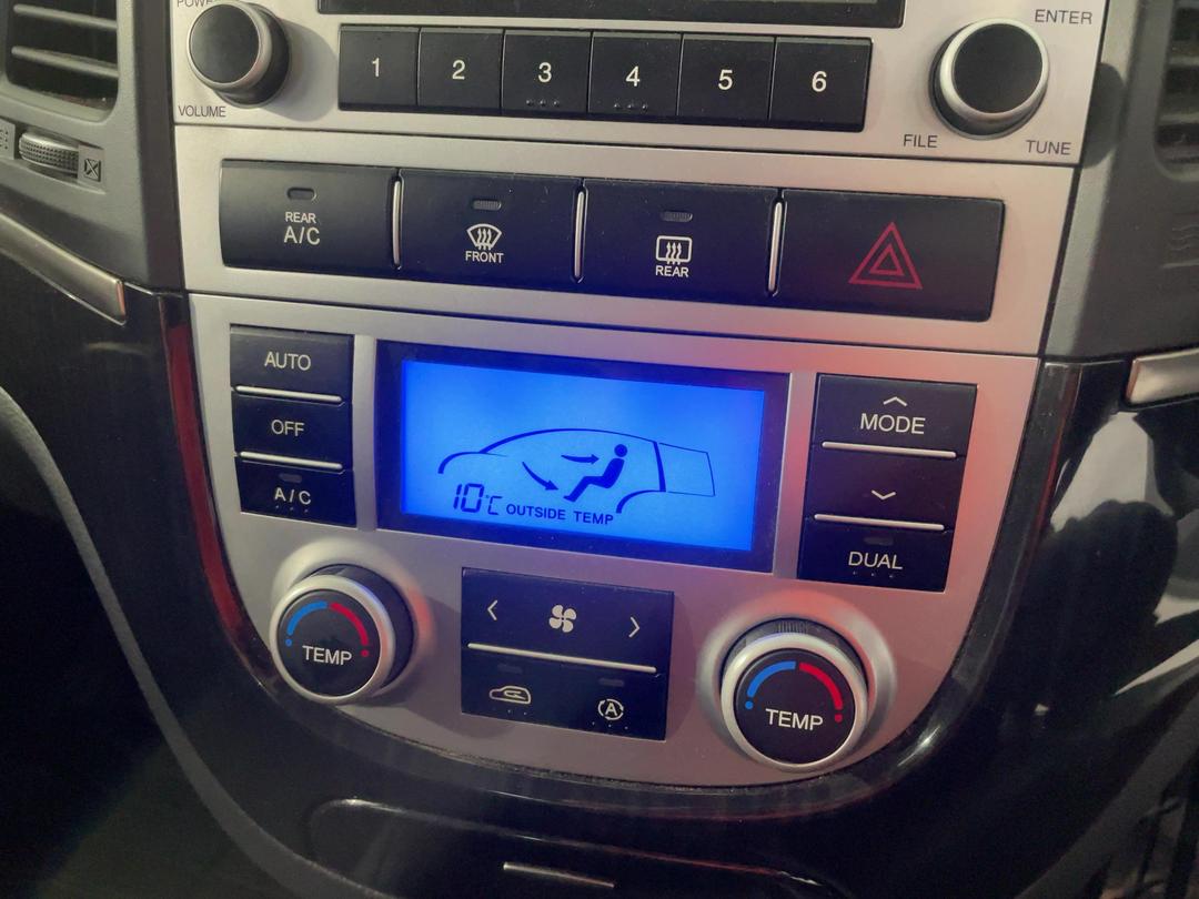 Photo '30' of Hyundai Santa FE