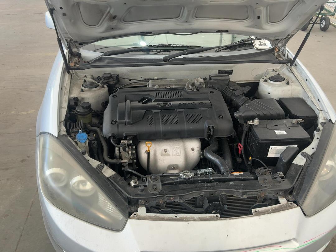 Photo '10' of Hyundai Tiburon Cvvt Photo '10' of Hyundai Tiburon Cvvt