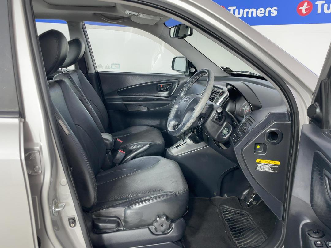 Photo '16' of Hyundai Tucson