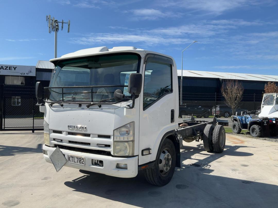 Photo '8' of Isuzu ELF NPR75 Cab Chassis
