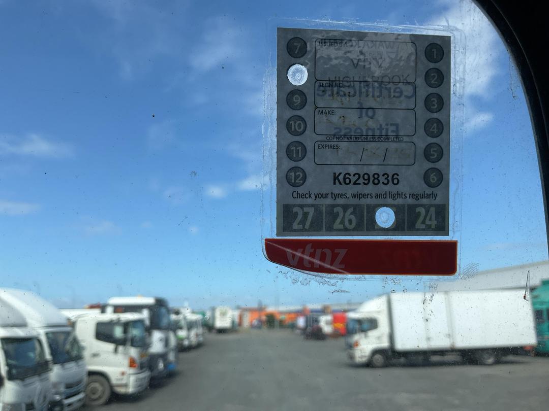 Photo '39' of Iveco ACCO 2350 6X4 Rubbish Compactor