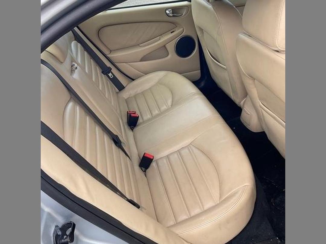 Photo '13' of Jaguar X-Type 2.0 V6 2.0 Estate Photo '13' of Jaguar X-Type 2.0 V6 2.0 Estate