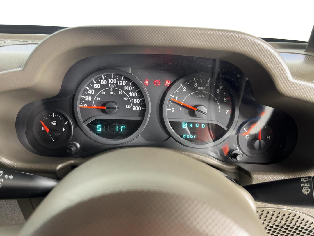 Photo '20' of Jeep Wrangler