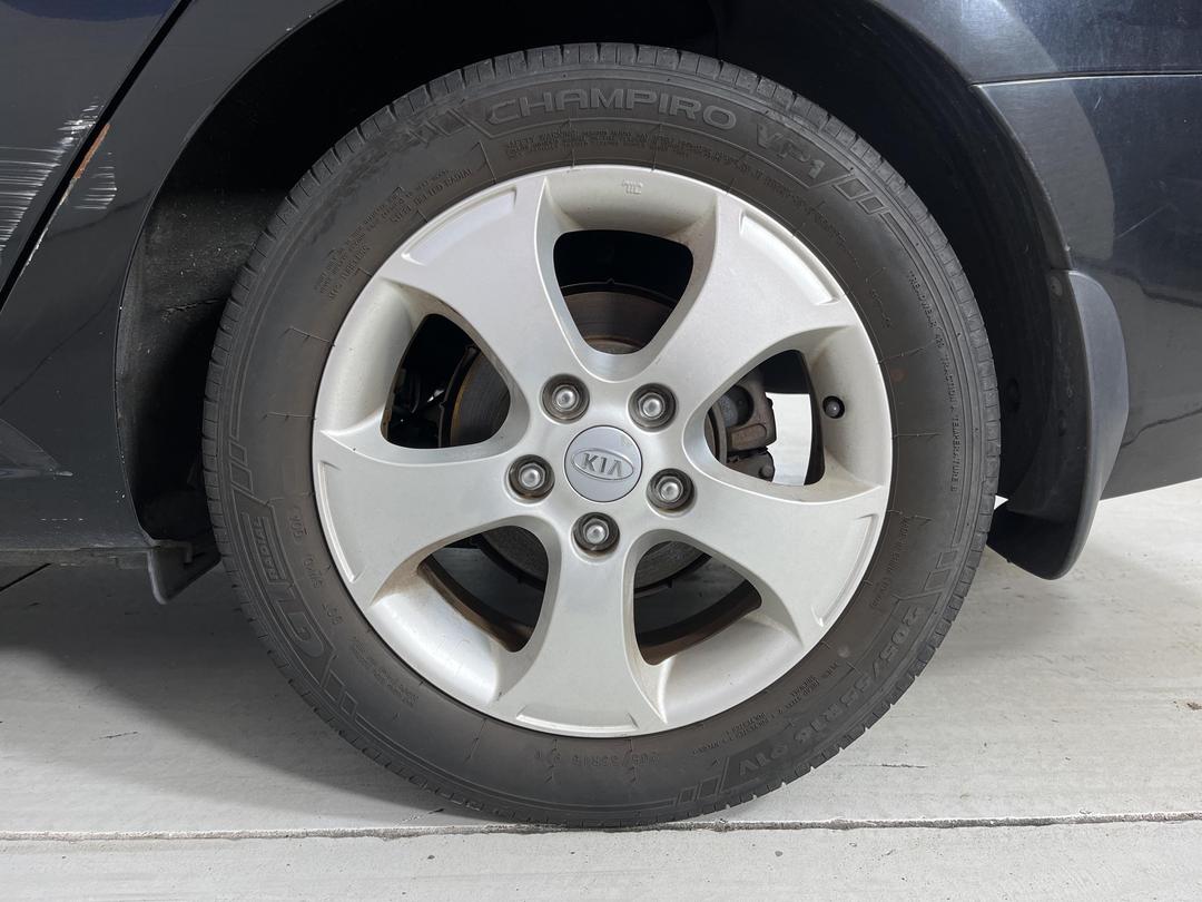 Photo '9' of KIA Cerato LX