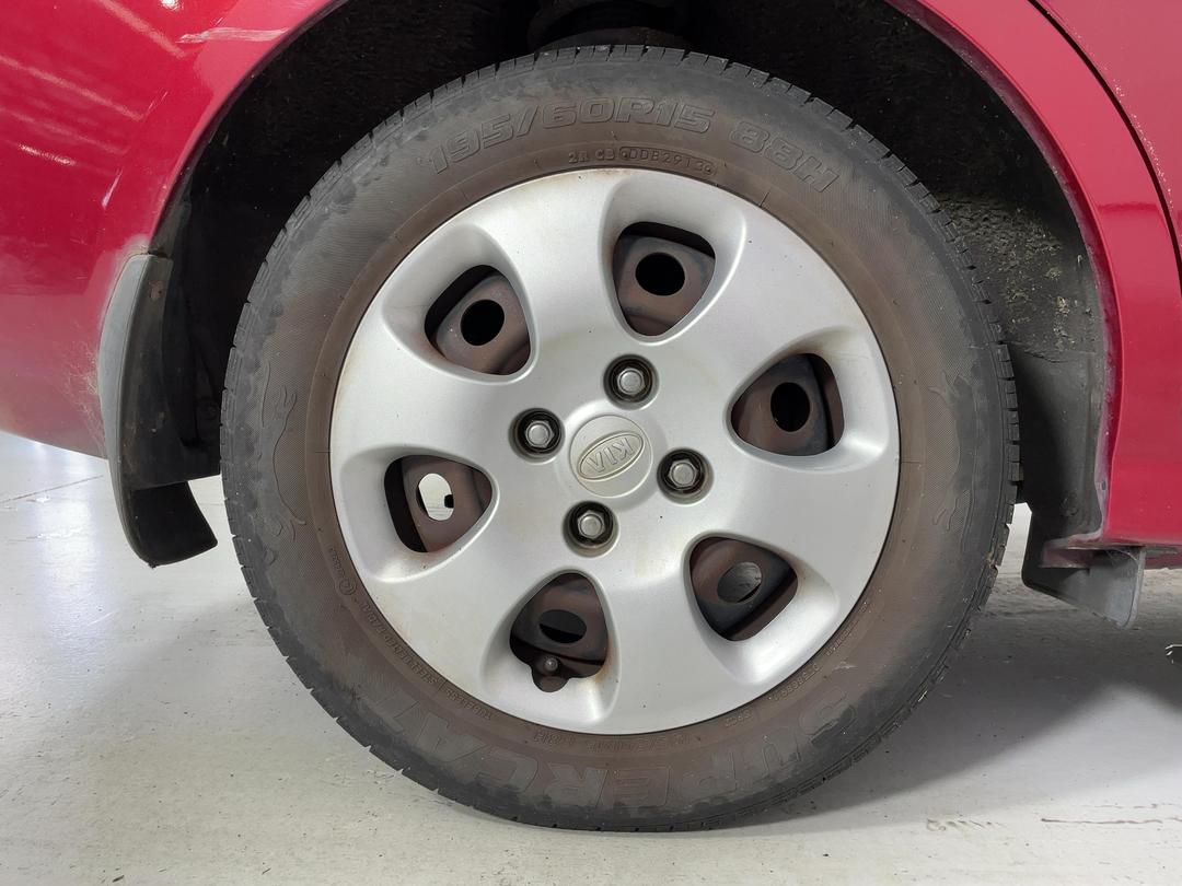 Photo '12' of KIA Cerato