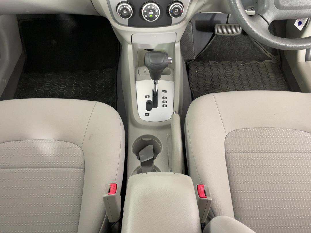 Photo '18' of KIA Cerato