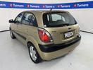 Thumbnail '5' of KIA RIO