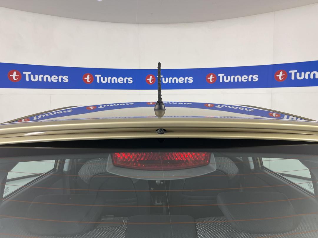 Photo '23' of KIA RIO