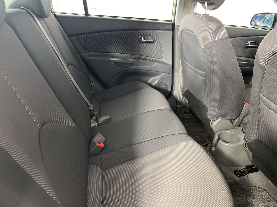 Photo '20' of KIA RIO