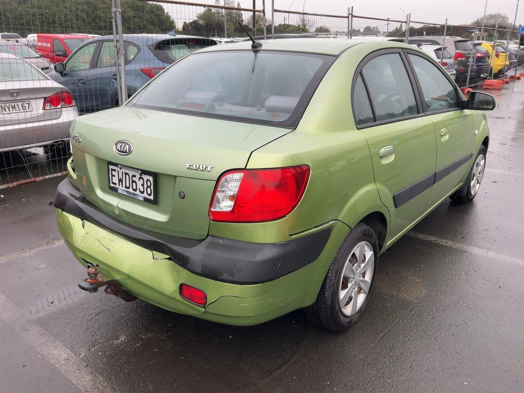 Photo '4' of KIA RIO Photo '4' of KIA RIO