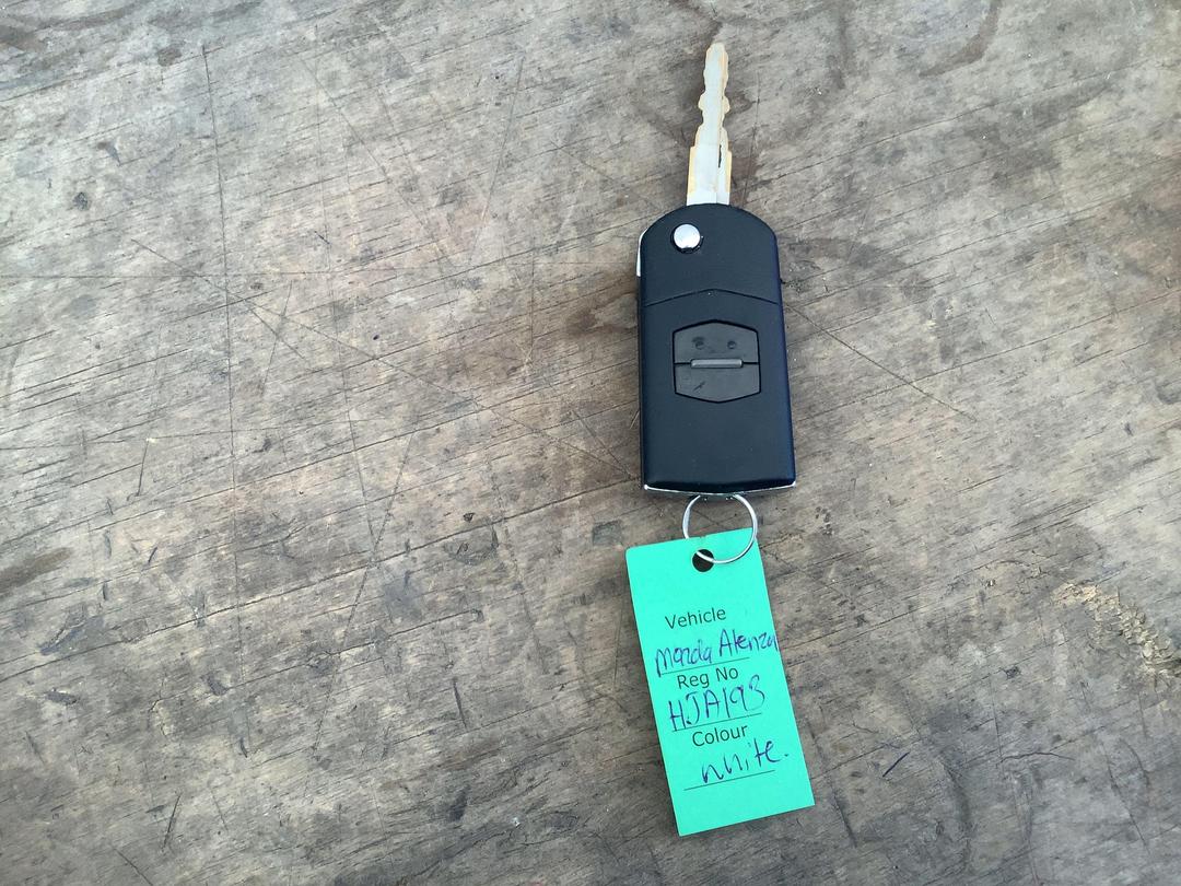 Photo '17' of Mazda Atenza 20C