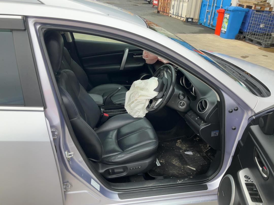 Photo '7' of Mazda Atenza