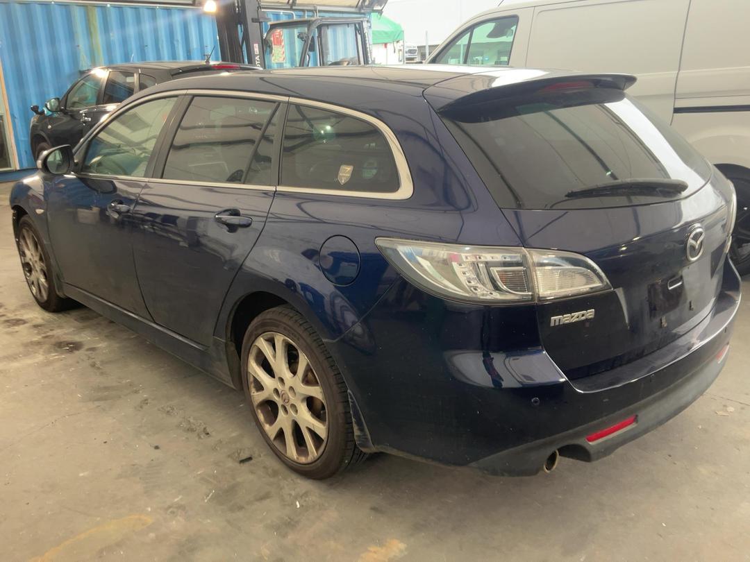 Photo '4' of Mazda Atenza