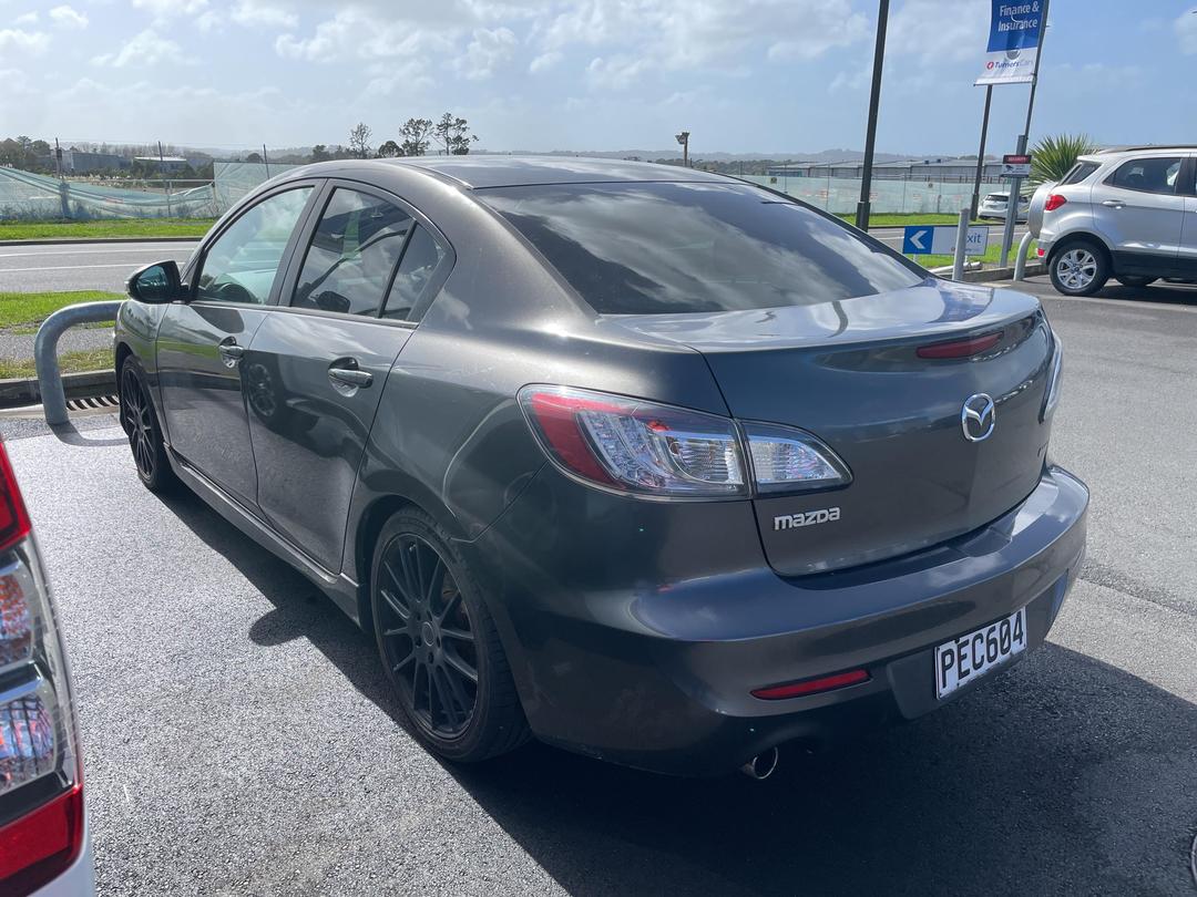 Photo '8' of Mazda Axela