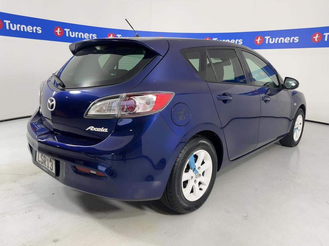 Photo '7' of Mazda Axela