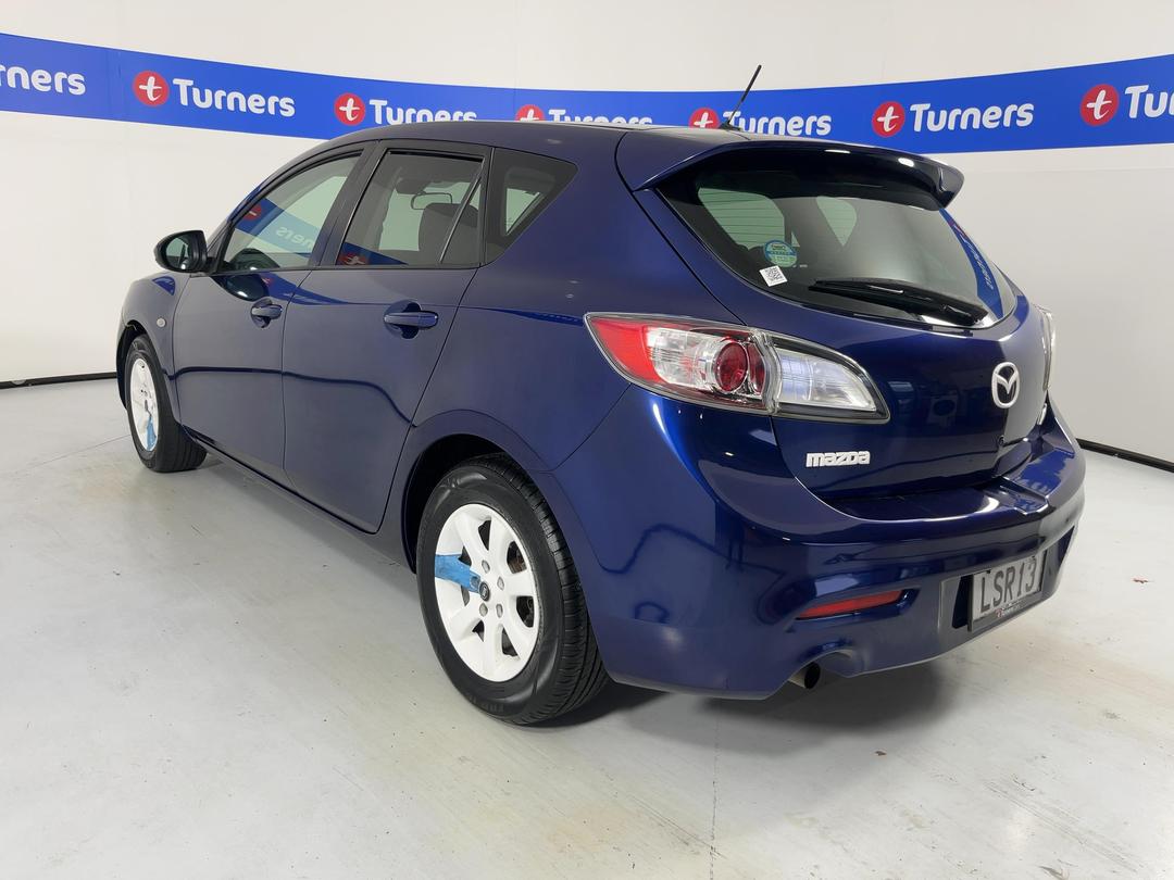 Photo '5' of Mazda Axela