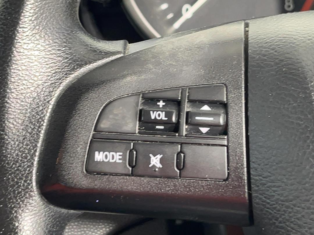 Photo '24' of Mazda Axela