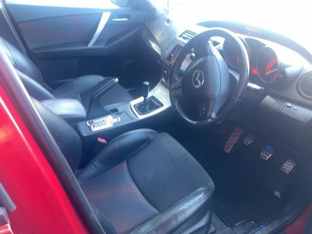 Photo '10' of Mazda Axela