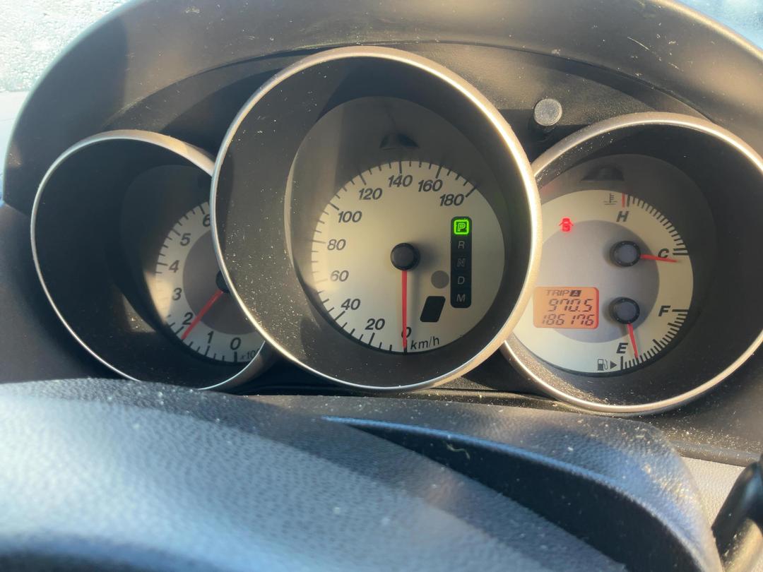 Photo '8' of Mazda Axela