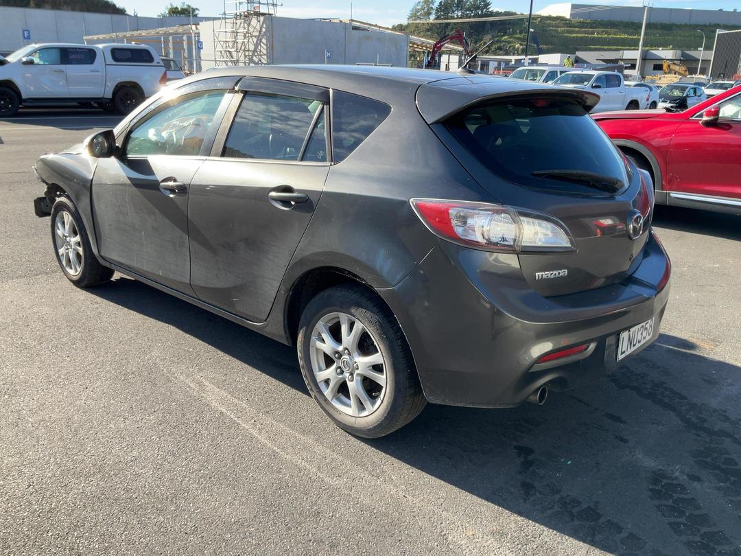 Photo '3' of Mazda Axela I-Stop