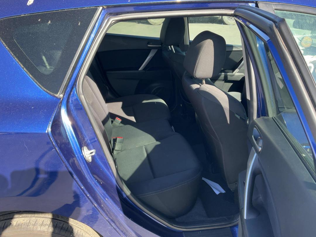 Photo '17' of Mazda Axela Photo '17' of Mazda Axela