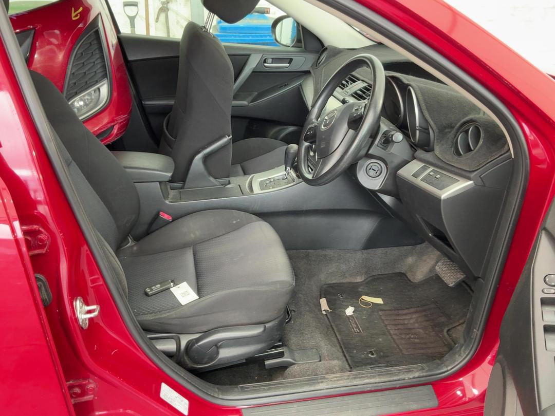 Photo '24' of Mazda Axela Photo '24' of Mazda Axela