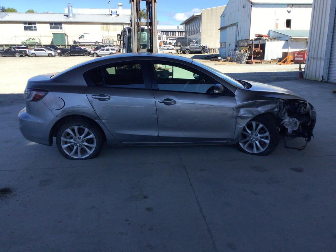 Photo '8' of Mazda Axela Photo '8' of Mazda Axela