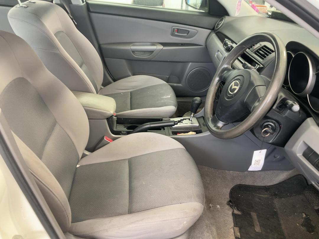 Photo '9' of Mazda Axela Photo '9' of Mazda Axela