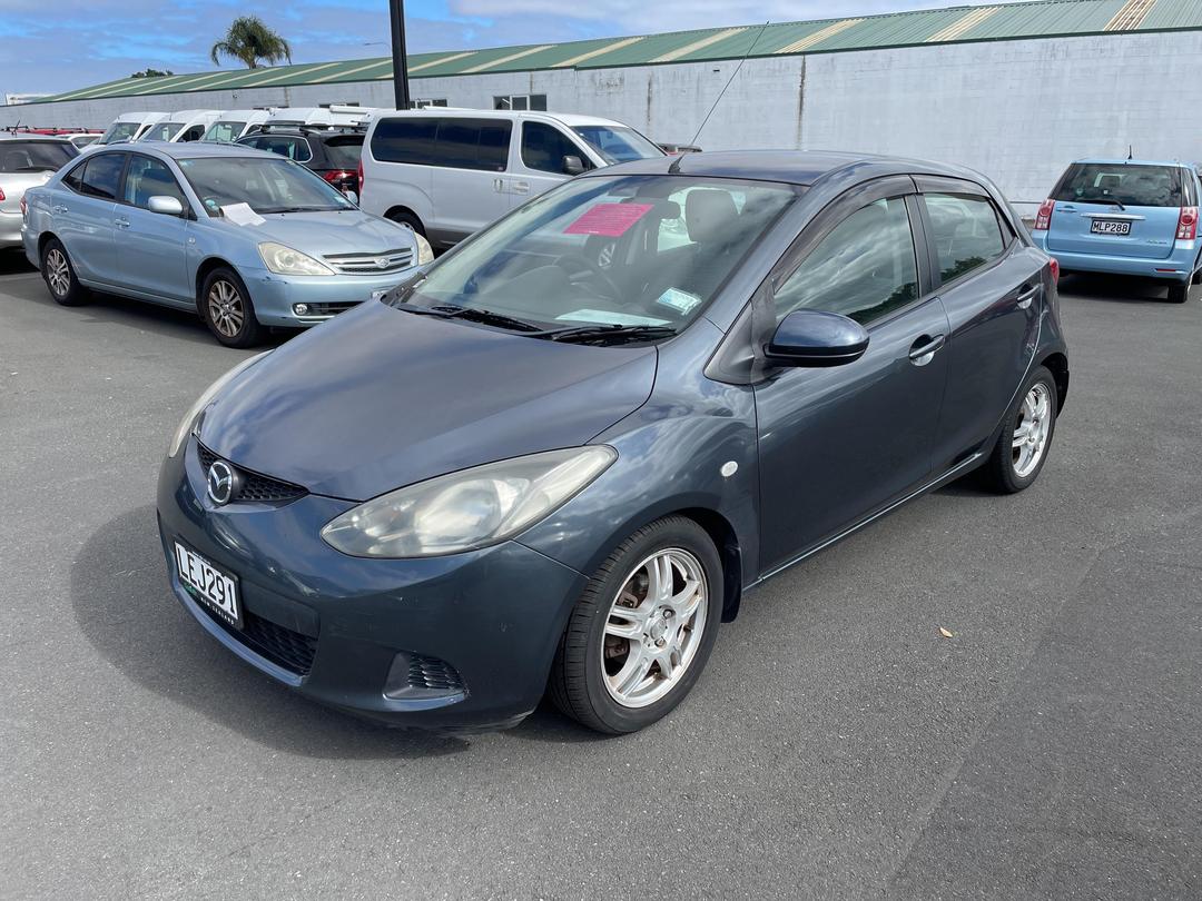 Photo '3' of Mazda Demio