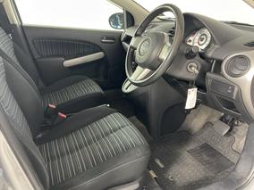 Photo '16' of Mazda Demio