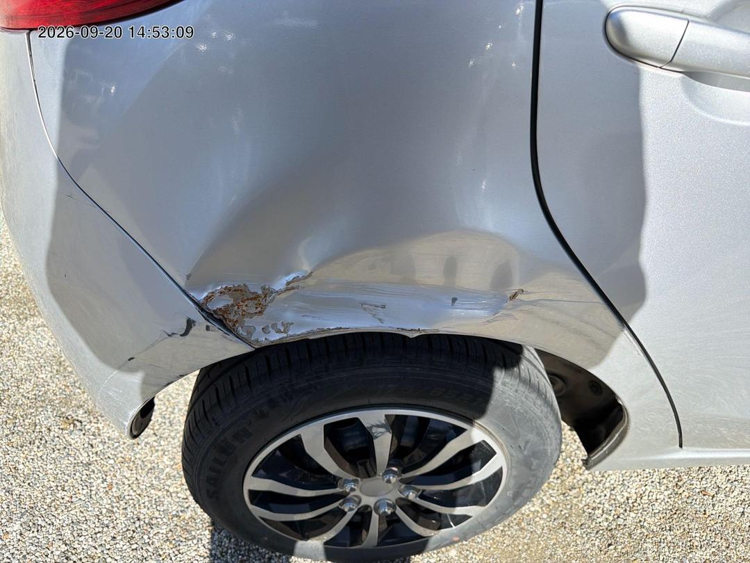 Photo '8' of Mazda Demio