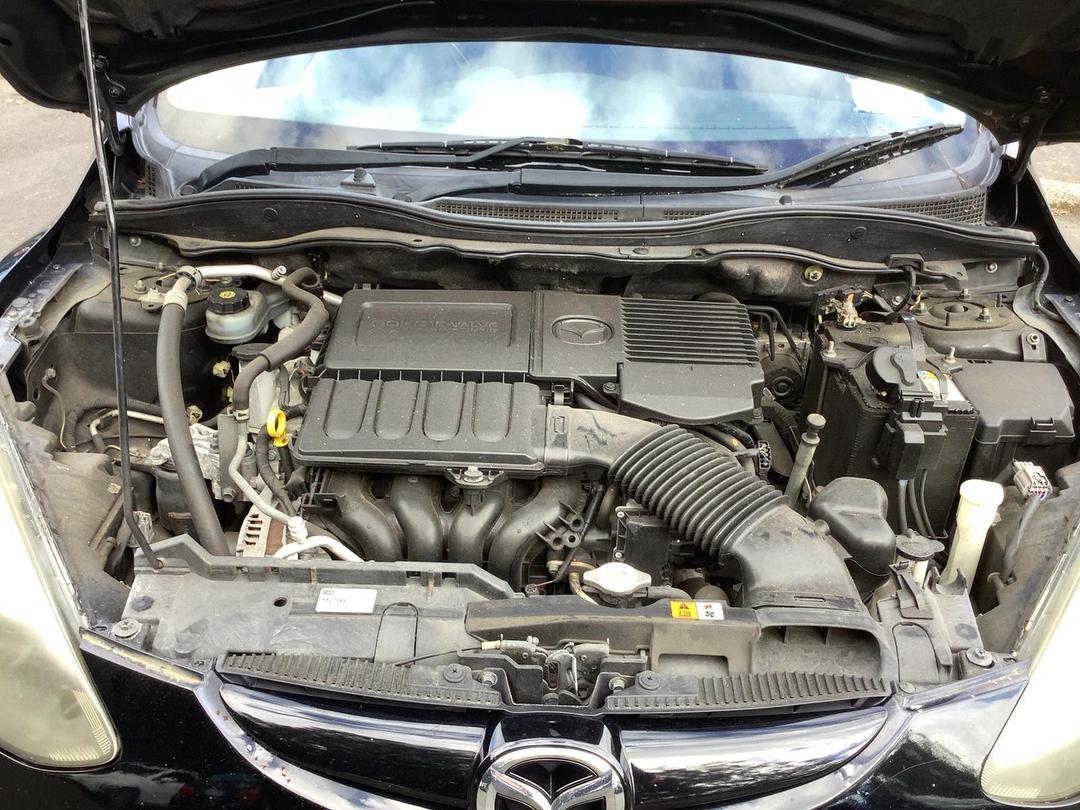 Photo '6' of Mazda Demio