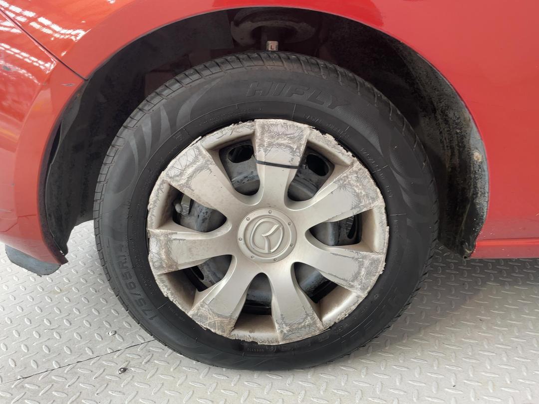 Photo '10' of Mazda Demio