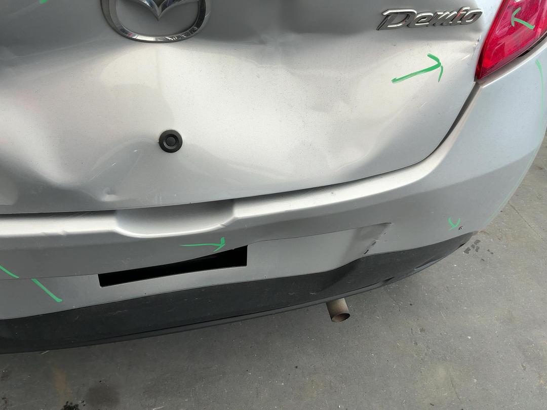 Photo '13' of Mazda Demio