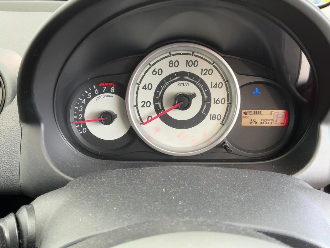 Photo '22' of Mazda Demio