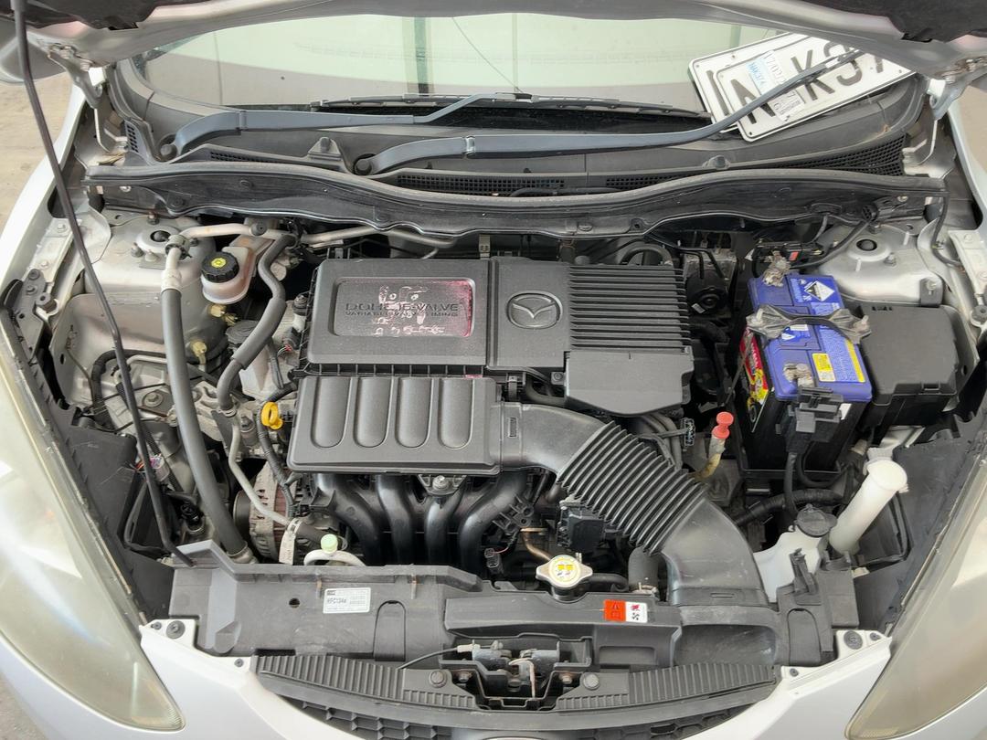 Photo '26' of Mazda Demio