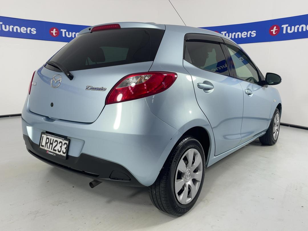 Photo '7' of Mazda Demio