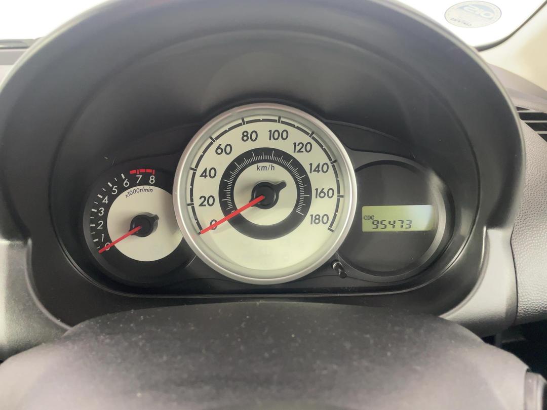 Photo '21' of Mazda Demio