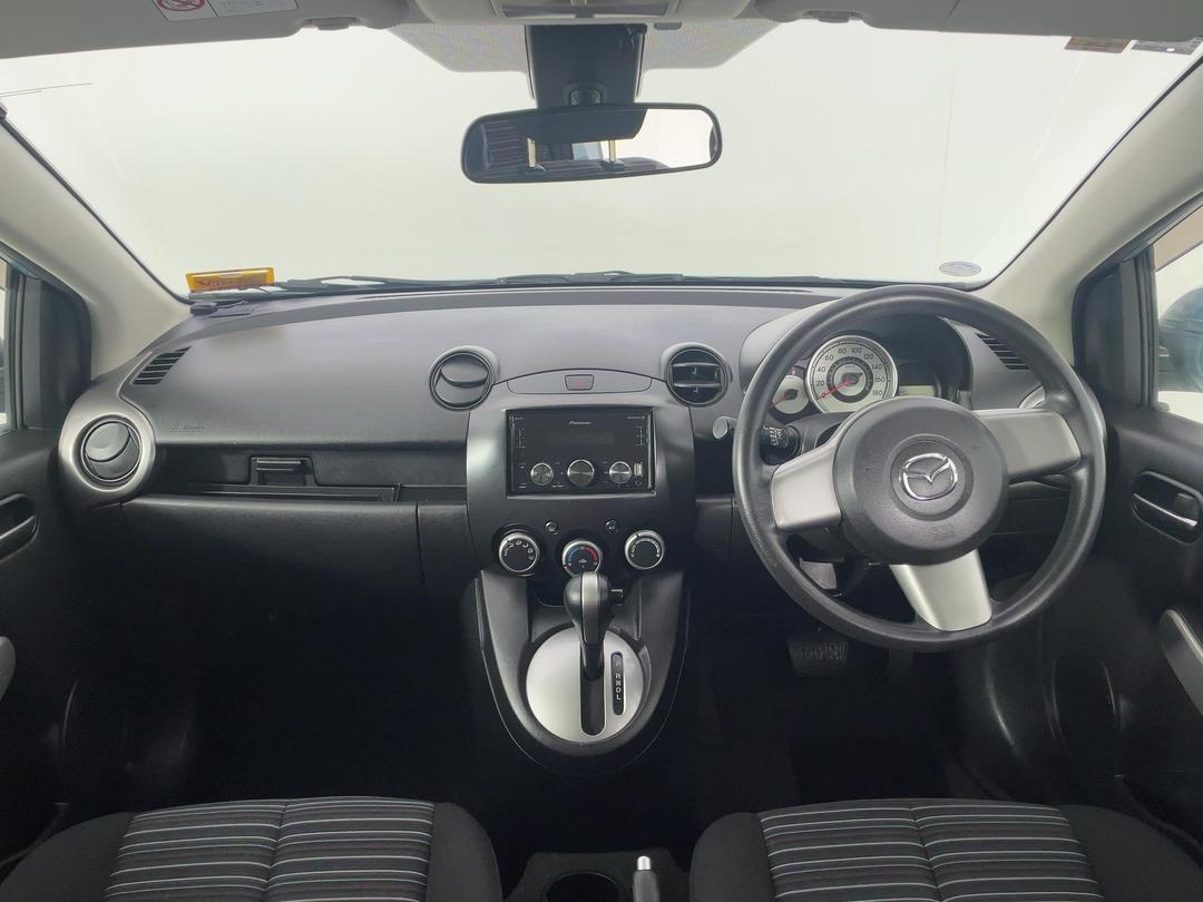 Photo '17' of Mazda Demio