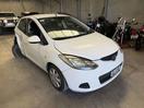 Thumbnail '2' of Mazda Demio