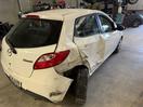Thumbnail '4' of Mazda Demio